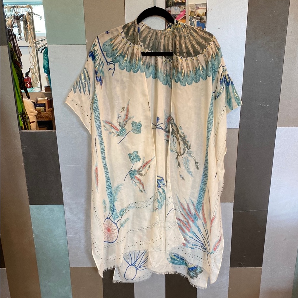 Elegant Floral Kimono Top
